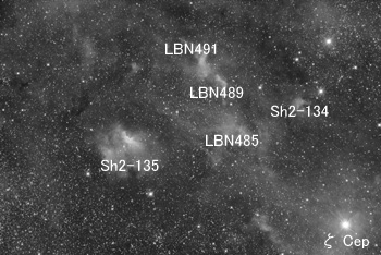 Deepsky objects around Sh2-135